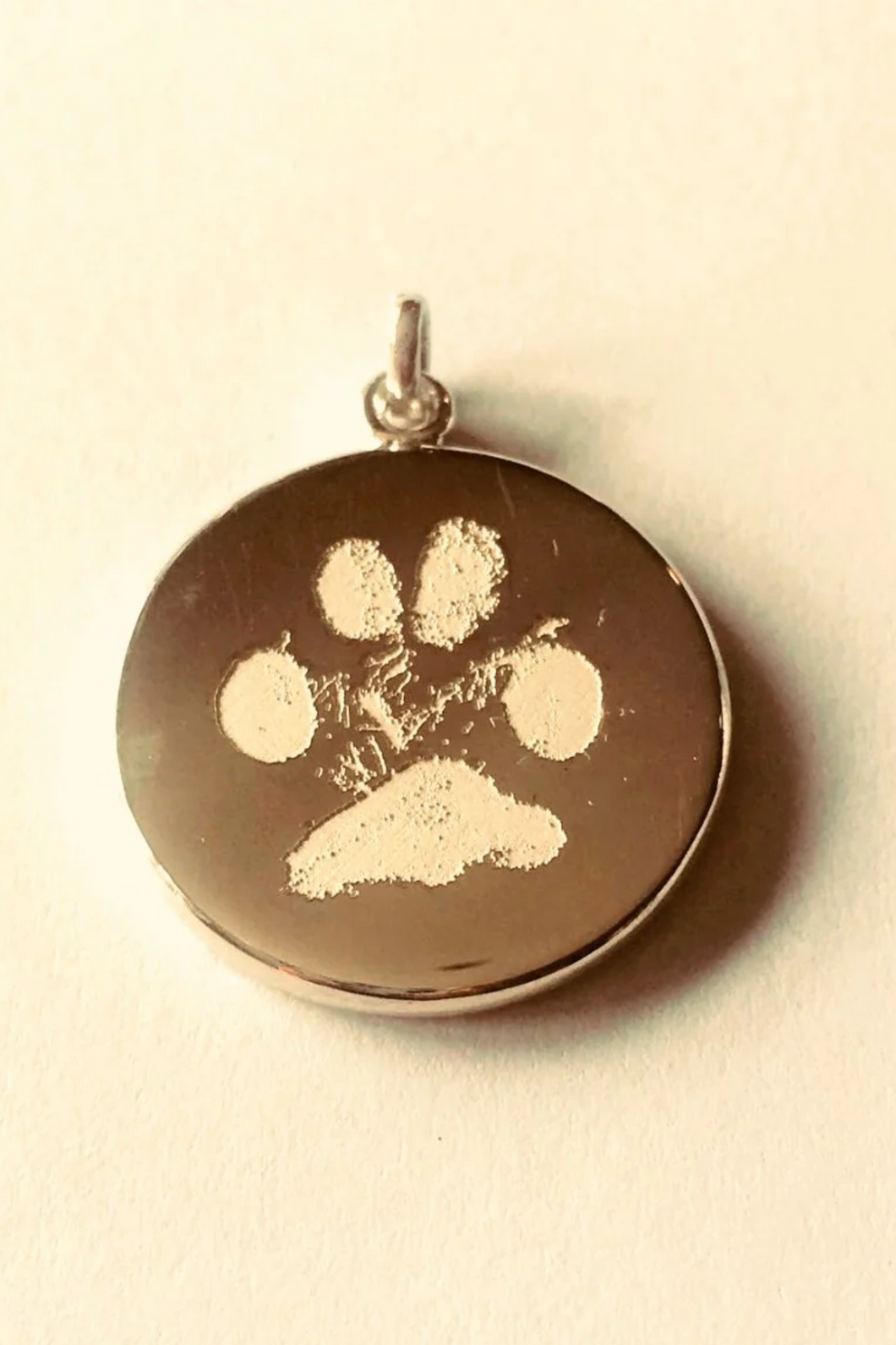 The Lucky | 13mm Paw Print and Name Pendant 9ct Gold